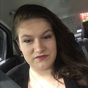 Meet your Posher, Zoe